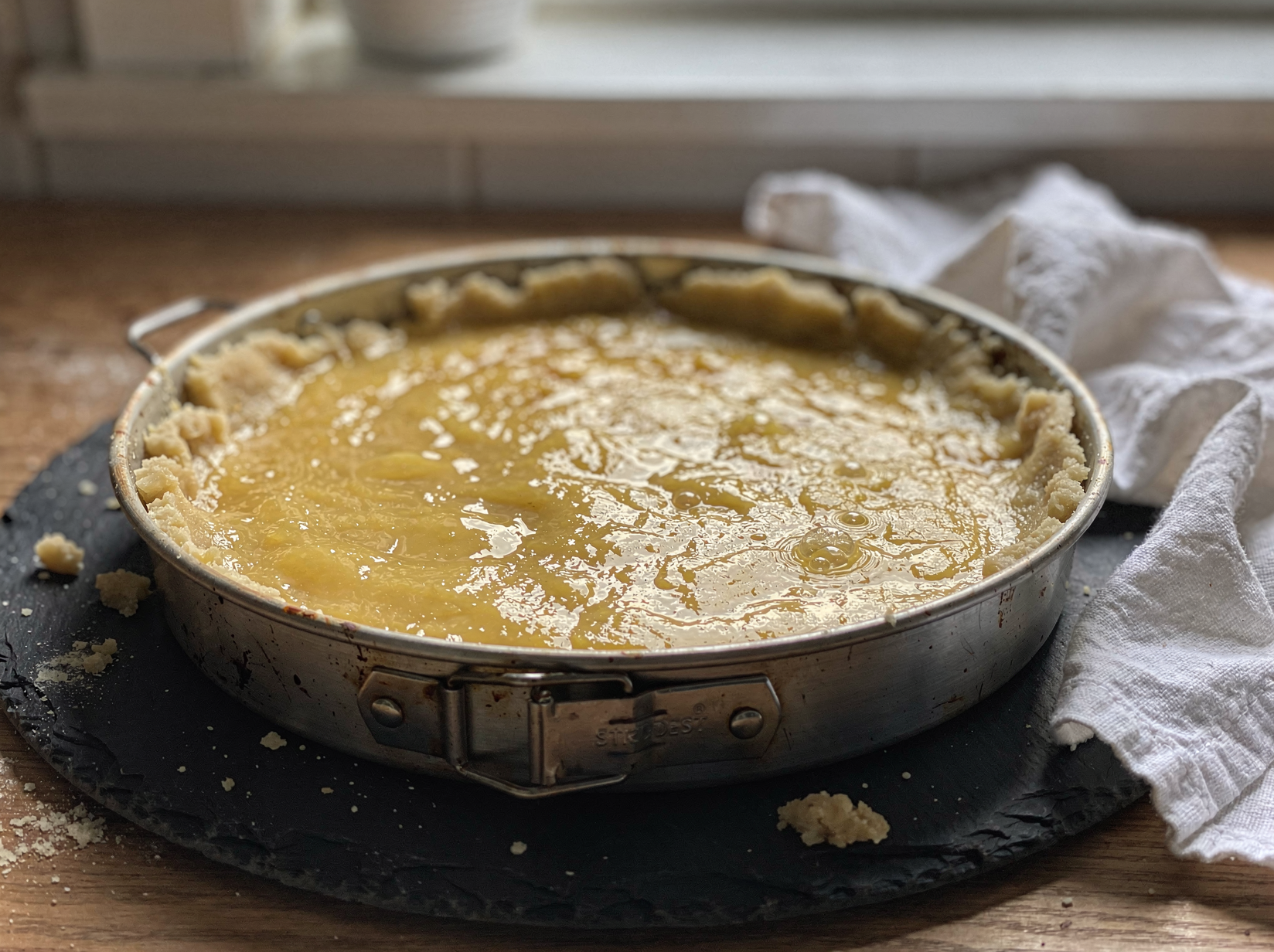 Make the shortbread crust
